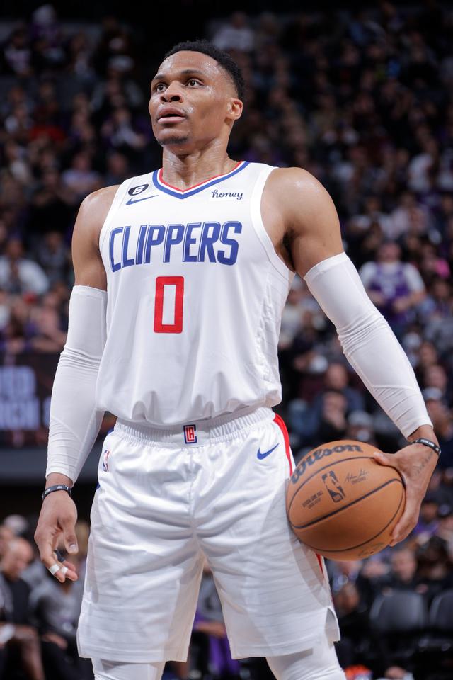 威少险胜逆转取胜，凯尔特人关键表现点燃全场！的简单介绍